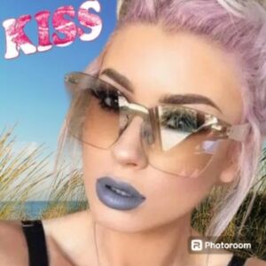 Oversized Futuristic Flat 2D Clear Tone Lens Horn Rimmed Sunglasses by KISS